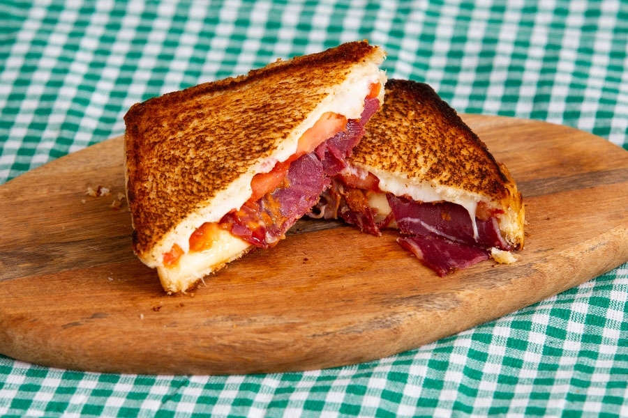 Paris Tost